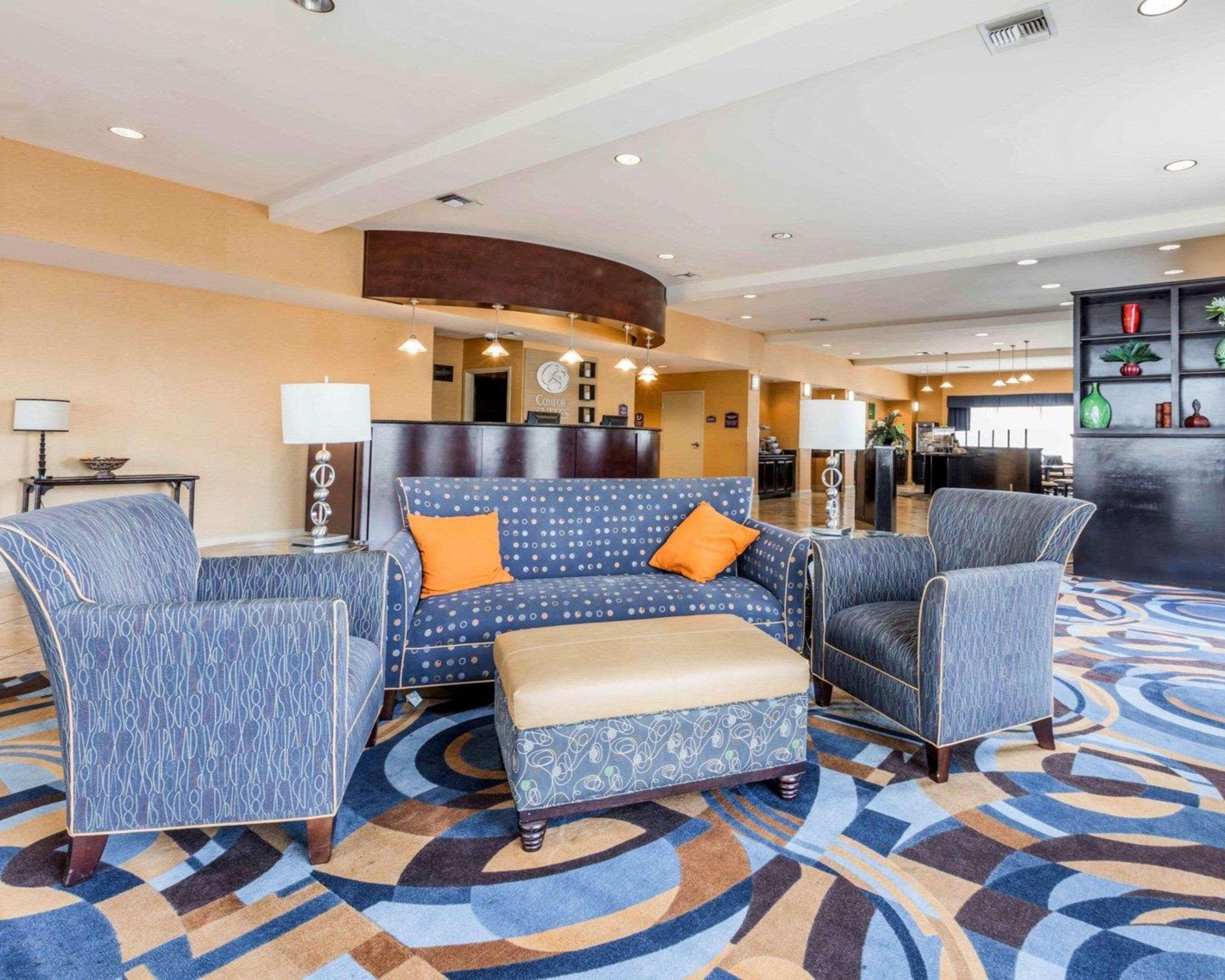 Comfort Suites Pell City I-20 Exit 158 Bagian luar foto