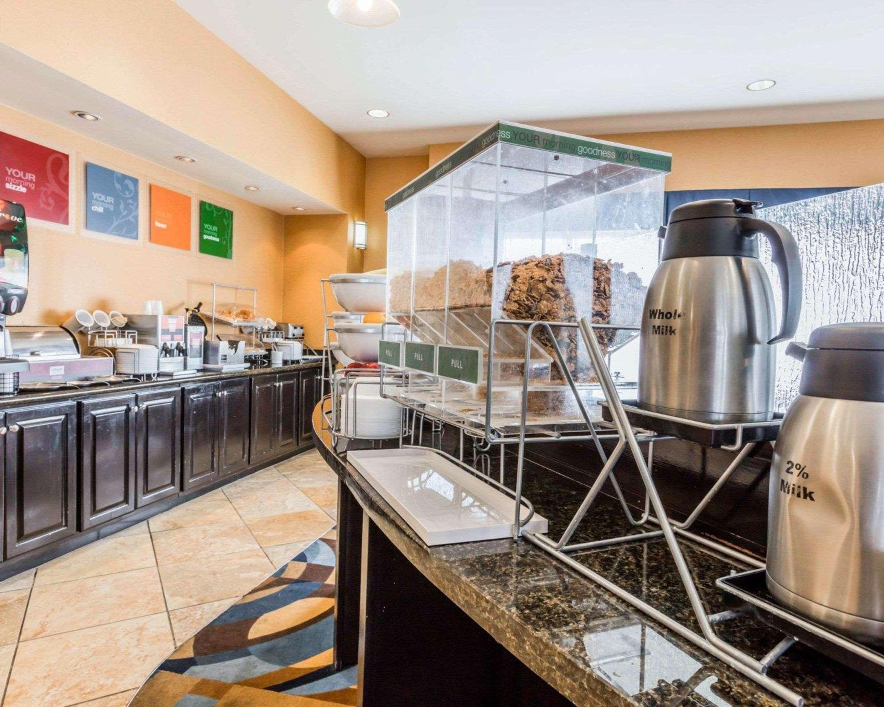 Comfort Suites Pell City I-20 Exit 158 Bagian luar foto