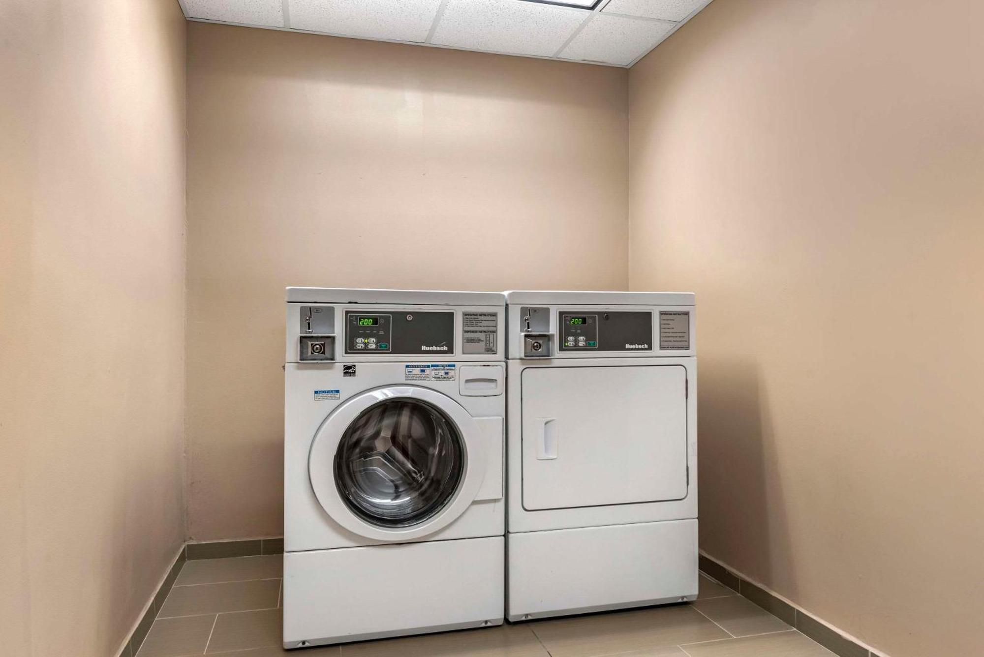 Comfort Suites Pell City I-20 Exit 158 Bagian luar foto